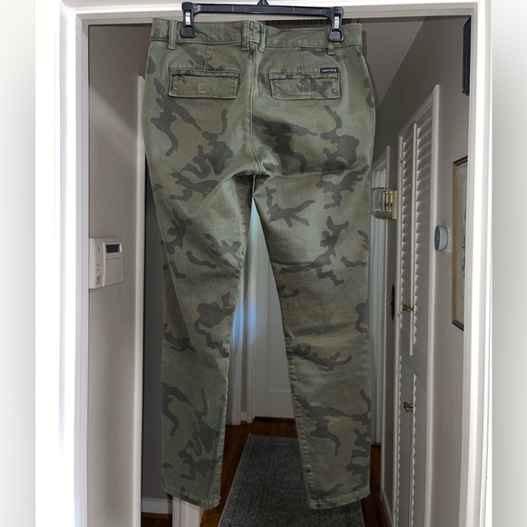 EUC Sanctuary Standard Surplus Olive Green Camo Pants - Picture 4 of 9